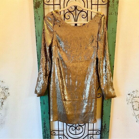 Haute Hippie sequined mini just stunning size M NWT - Picture 1 of 7